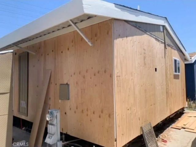 327 W Wilson 107, Costa Mesa, CA 92627