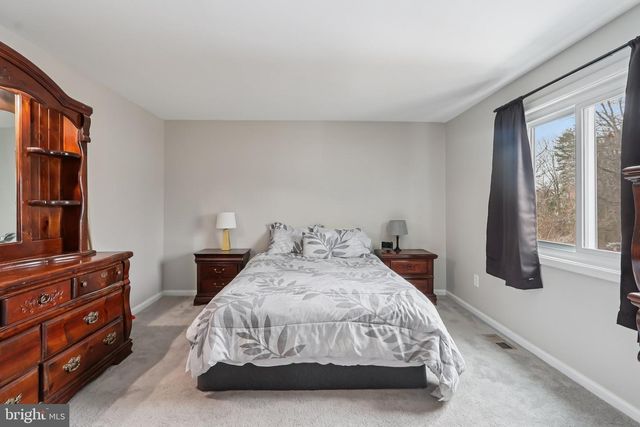 702 GILES PL, Sterling, VA 20164