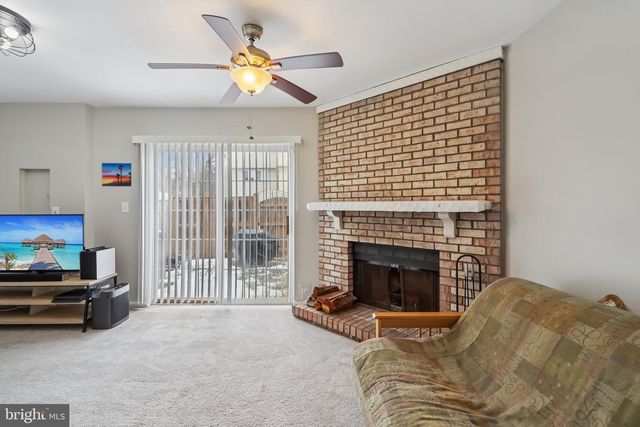 702 GILES PL, Sterling, VA 20164