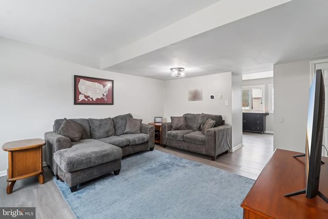 702 GILES PL, Sterling, VA 20164