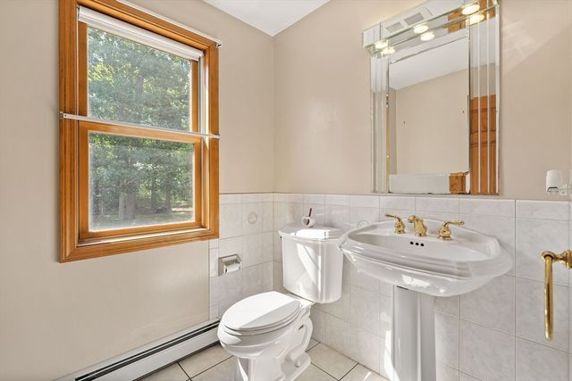 1 Pat Rose Way, Rockland, MA 02370