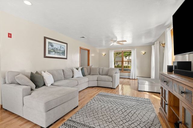 1 Pat Rose Way, Rockland, MA 02370