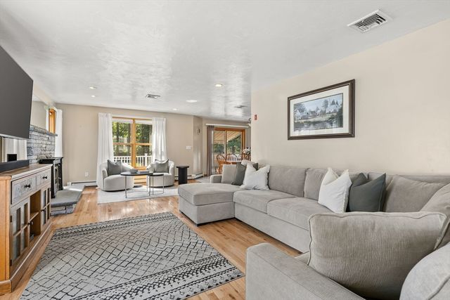 1 Pat Rose Way, Rockland, MA 02370