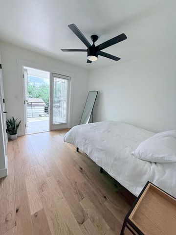 806 Philco DR 2, Austin, TX 78745