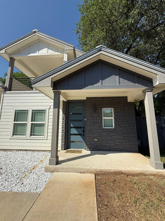 806 Philco DR 2, Austin, TX 78745