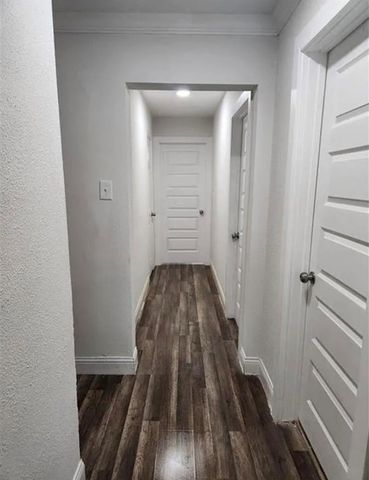 204 Center Street, Pasadena, TX 77506
