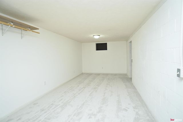 240 W Saunders Avenue, Lincoln, NE 68521