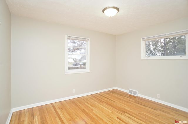 240 W Saunders Avenue, Lincoln, NE 68521