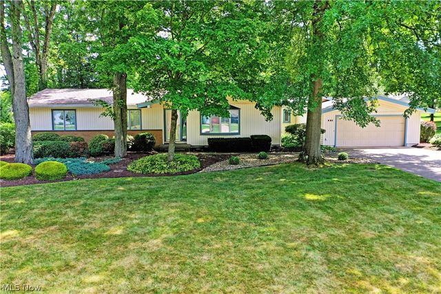 221 Southview Road, Canfield, OH 44406