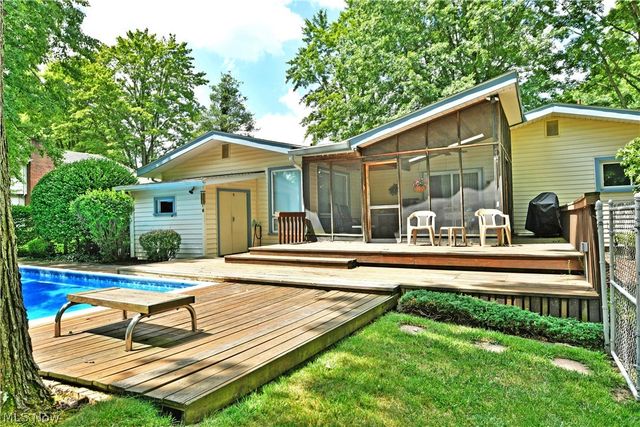 221 Southview Road, Canfield, OH 44406