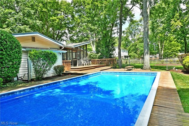 221 Southview Road, Canfield, OH 44406