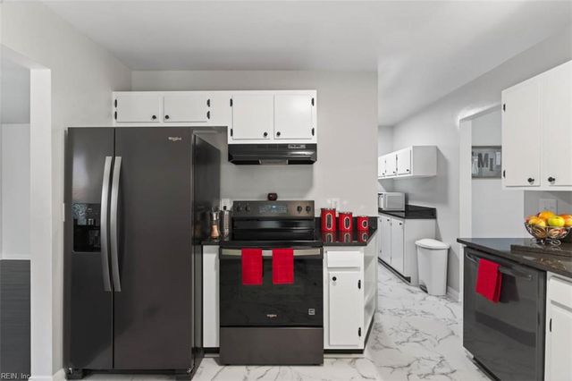 3403 W Weaver RD, Hampton, VA 23666