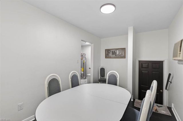 3403 W Weaver RD, Hampton, VA 23666