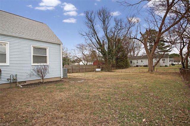 3403 W Weaver RD, Hampton, VA 23666