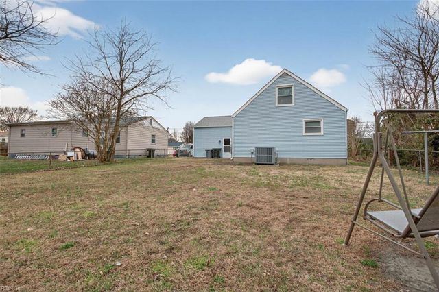 3403 W Weaver RD, Hampton, VA 23666