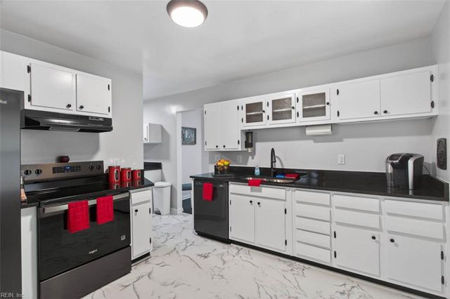 3403 W Weaver RD, Hampton, VA 23666