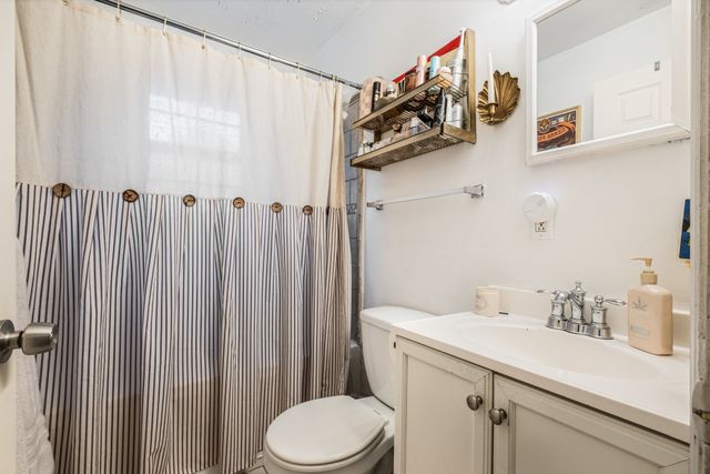 4900 Inglewood Ct, Nashville, TN 37216