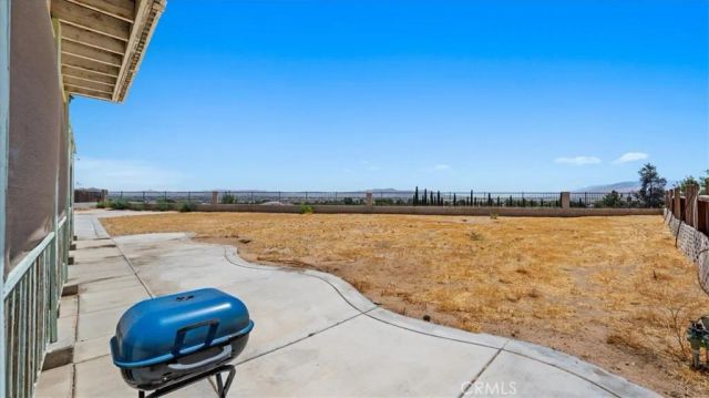 17681 View Mount Court, Victorville, CA 92395