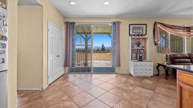 17681 View Mount Court, Victorville, CA 92395