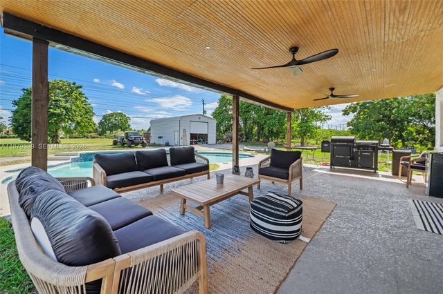 17611 SW 66th Street, Southwest Ranches, FL 33331