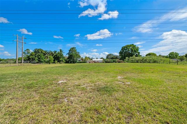 17611 SW 66th Street, Southwest Ranches, FL 33331