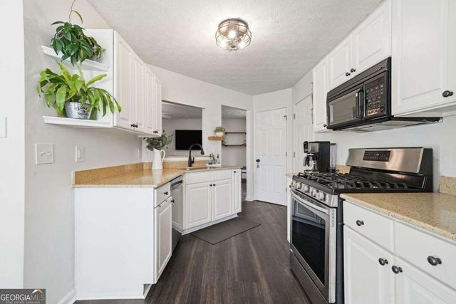 3295 Dundee Ridge Way, Duluth, GA 30096