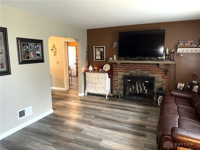9 Elm Street, Englewood, OH 45322