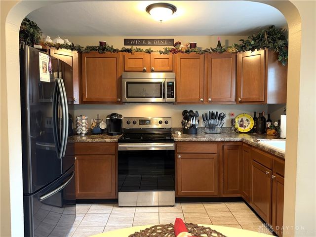 9 Elm Street, Englewood, OH 45322
