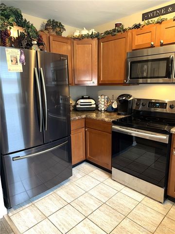 9 Elm Street, Englewood, OH 45322