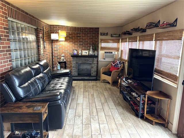 9 Elm Street, Englewood, OH 45322