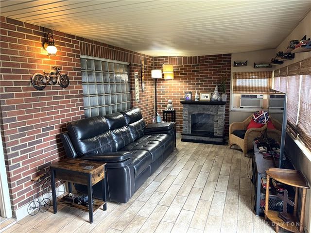 9 Elm Street, Englewood, OH 45322