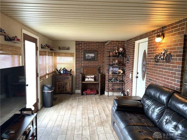 9 Elm Street, Englewood, OH 45322