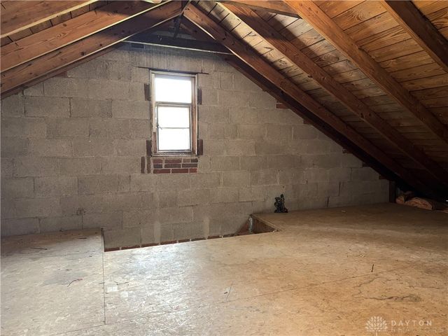 9 Elm Street, Englewood, OH 45322