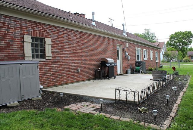 9 Elm Street, Englewood, OH 45322