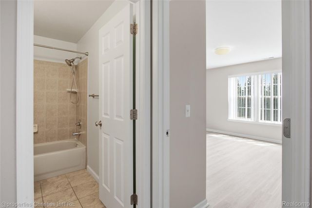 8413 Heywood Circle, Sterling Heights, MI 48312