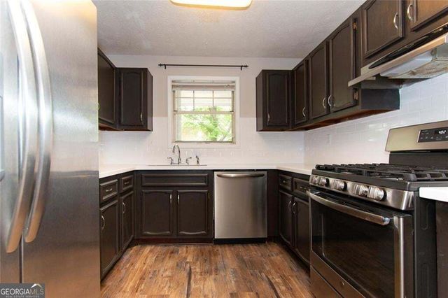 2104 Augusta Drive SE, Marietta, GA 30067