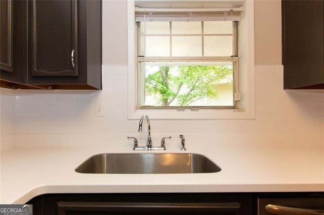 2104 Augusta Drive SE, Marietta, GA 30067