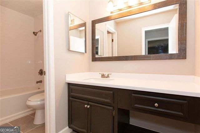 2104 Augusta Drive SE, Marietta, GA 30067