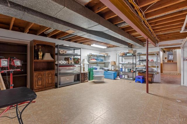 4610 Carroll Lee Lane, Middletown, OH 45044