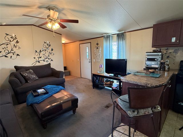 607 Union Hall Lane, Espanola, NM 87532