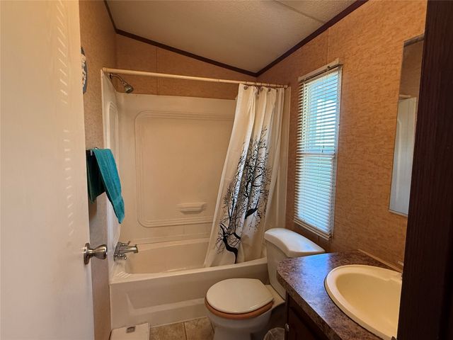607 Union Hall Lane, Espanola, NM 87532