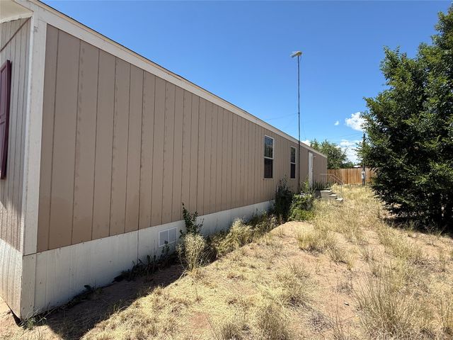 607 Union Hall Lane, Espanola, NM 87532