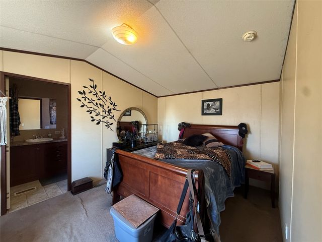 607 Union Hall Lane, Espanola, NM 87532
