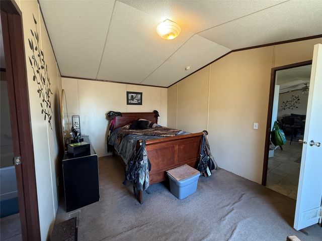 607 Union Hall Lane, Espanola, NM 87532