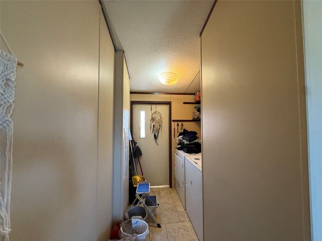 607 Union Hall Lane, Espanola, NM 87532