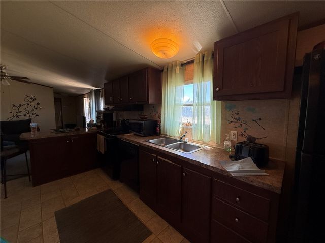 607 Union Hall Lane, Espanola, NM 87532