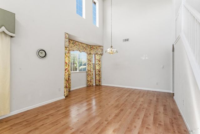 2263 Garnet Dr, Vallejo, CA 94591