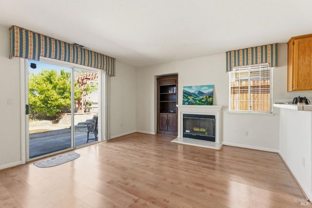 2263 Garnet Dr, Vallejo, CA 94591