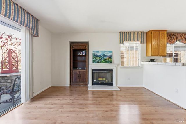 2263 Garnet Dr, Vallejo, CA 94591