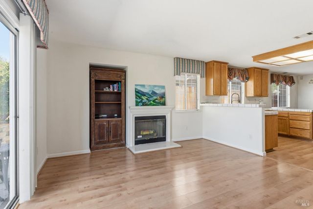 2263 Garnet Dr, Vallejo, CA 94591